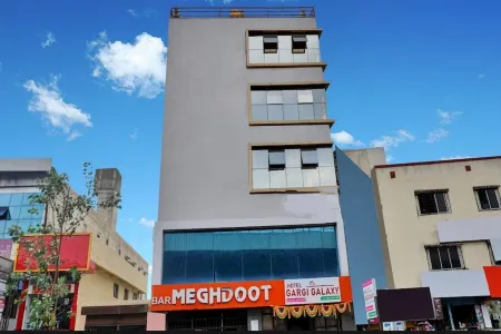 Hotel Gargi Galaxy Отели рядом с достопримечательностью «Технологический институт Арми»