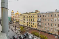 Solo on Vladimirskaya Square