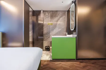 Platinum Crystal Hotel