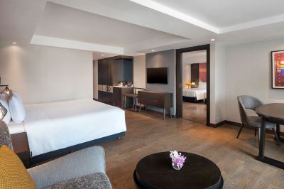 プレミアキングルーム メルキュール バンコク スクンビット11の写真