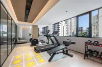 Aston Hotel (Wanning People's Hospital Branch)