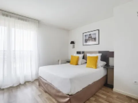 Appart'hôtel Odalys City Paris Levallois Hotels near LVMH Fragrance Brands