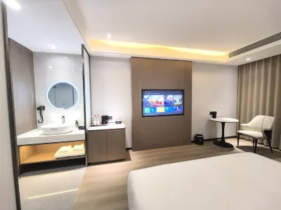 Haiyue Hotel (Yangling High School International Trade Shopping Center) Hotels near Shaanxi Yucai Technical College Yangling Area