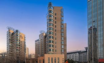 Manxin Hotel (Zhengzhou East Railway Station Provincial Government)