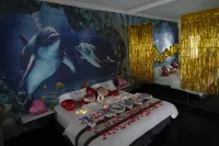 8988 Beach Resort Hotels in Sumur