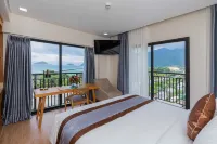 Marina Bay Con Dao