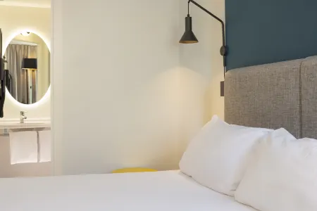Ibis Marseille Centre Euroméd Отели в г. Буше-дю-Рон