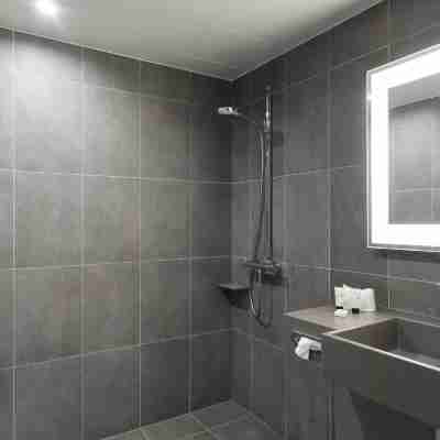 B&B HOTEL Cergy Port Rooms