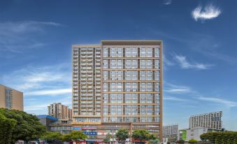 Chengdu HEPu Hotel (Chengdu East Railway Station City of Charm CapitaMall)