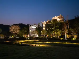SUSHAN Resort