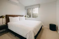 Ampersand Estates The Vintner's Residence Hotels in Pemberton