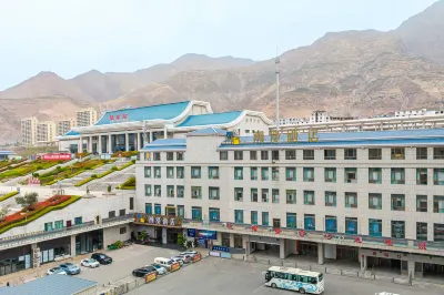 CHEERMAY Hotel (Longnan High-Speed Railway Station Wanda Plaza)