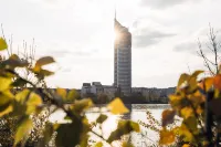 Harry's Home Wien Hotel & Apartments Hotels in der Nähe von McFIT Fitnessstudio Wien Floridsdorf (21. Bezirk)