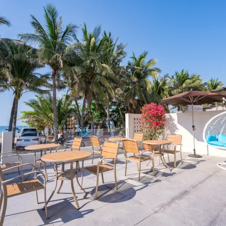 FiFi's Seaside Villa