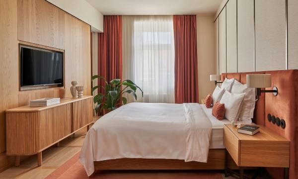The Julius Prague