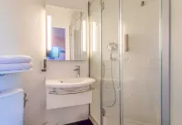 B&B Hotel Aix-en-Provence Meyreuil Sainte-Victoire Hotels in Fuveau