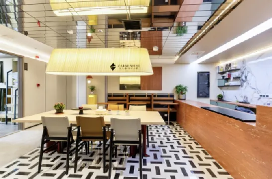 ZaiRenhai Youth Apartment Hotel berhampiran East Fuxing Road Pier