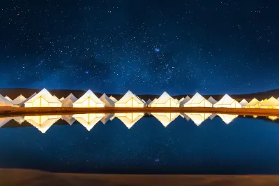 Zhongwei Shapo Tou Desert Wilderness Desert Stargazing Inn Hotel a 