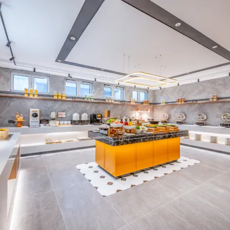 Home Inn Plus (Anqiu Linghe, Weifang)