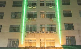 Qujing Yindu Hotel