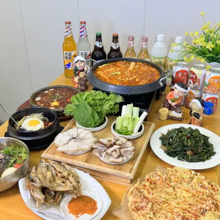 Shiguangli Lake Jingpo Homestay