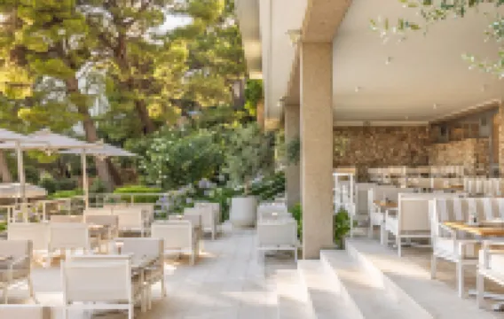 Bluesun Hotel Maestral