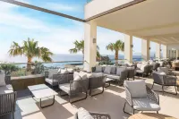 Grand Blue Beach Hotel - ที่มีที่จอดรถ