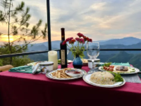 Shibing Cliffscape · Villa: Mountain-Encircling Viewing Nebula Cabin