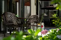 Sanshan Hot Spring Resort Hotel Hotels near OCT Fantasy Tengchong International Hot Spring Resort Town Group Purchase Office