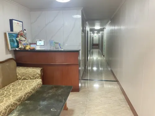 Qingdao Baixin Hotel - 2-Star