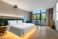 Maxaccom Future Hotel (Jiashan Guigu Technology Park Branch) Hotels near Jiashan Library