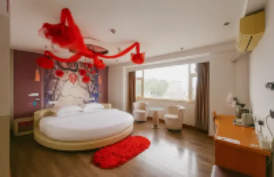Deyou Hotel (Laiyuan Bus Station)