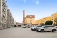 Tuke Qingju Hotel (Chifeng Linxi No.1 Middle School Branch) - parking