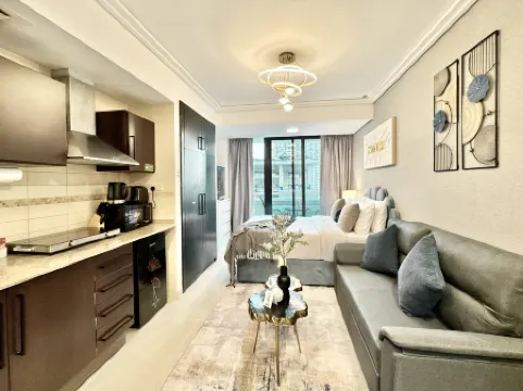 Cosmos Living Delightful Studio