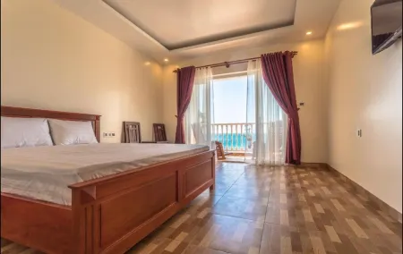 Phuong Binh House Отели в г. Фукуок