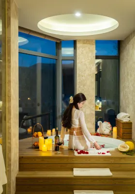 Yixing Bamboo Sea Suiyuan Valley Hotel