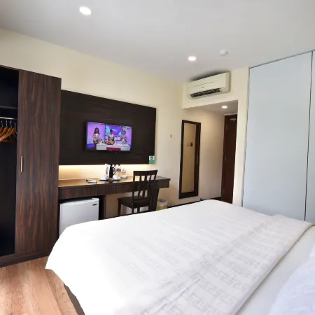 Yangtze Hotel Permas Jaya