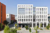Shangjia Yiju Hotel (Wuhan Zhongdian Optics Valley Intelligent Manufacturing Center) 武漢生物工学学院周辺のホテル