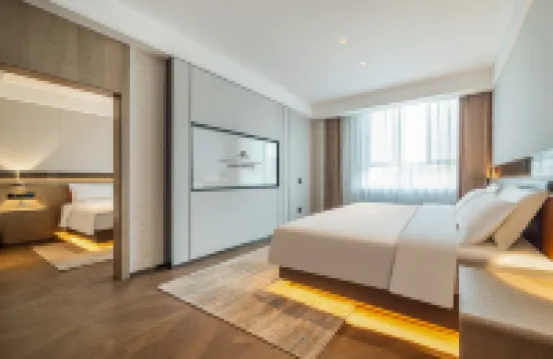 Licheng Huasheng International Hotel (Qemushi County Government Branch)  호텔