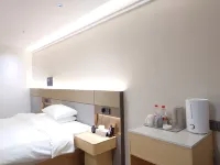 푸란 글로리 픽스 호텔