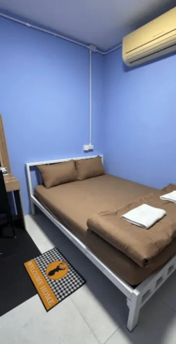 ห้องส่วนตัวเตียงควีนไซส์ ห้องน้ำรวม