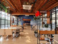 Meet the Future Shanquan Private Tang Holiday Homestay (Badaling Great Wall Branch) Hotels near Badaling Ski Area