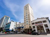 City Bay Palace Hotel Hotels near Hon Gai Church