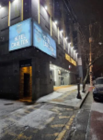 Carlton Hotel