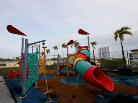 Akademik SuitesPremium Bathtub Stay Отели рядом с достопримечательностью «Sky Gardens Residences»