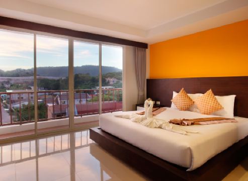 โรงแรมไนซ์