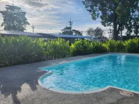 TREE AIRPORT HOTEL - Rooftop Pools