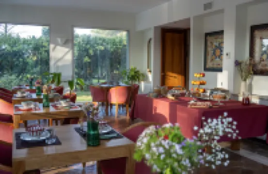 Hero's Garden Relais