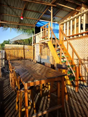 Goroadventures and Dive Resort Hotel di 