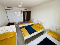 เอมาโร โฮสเทล